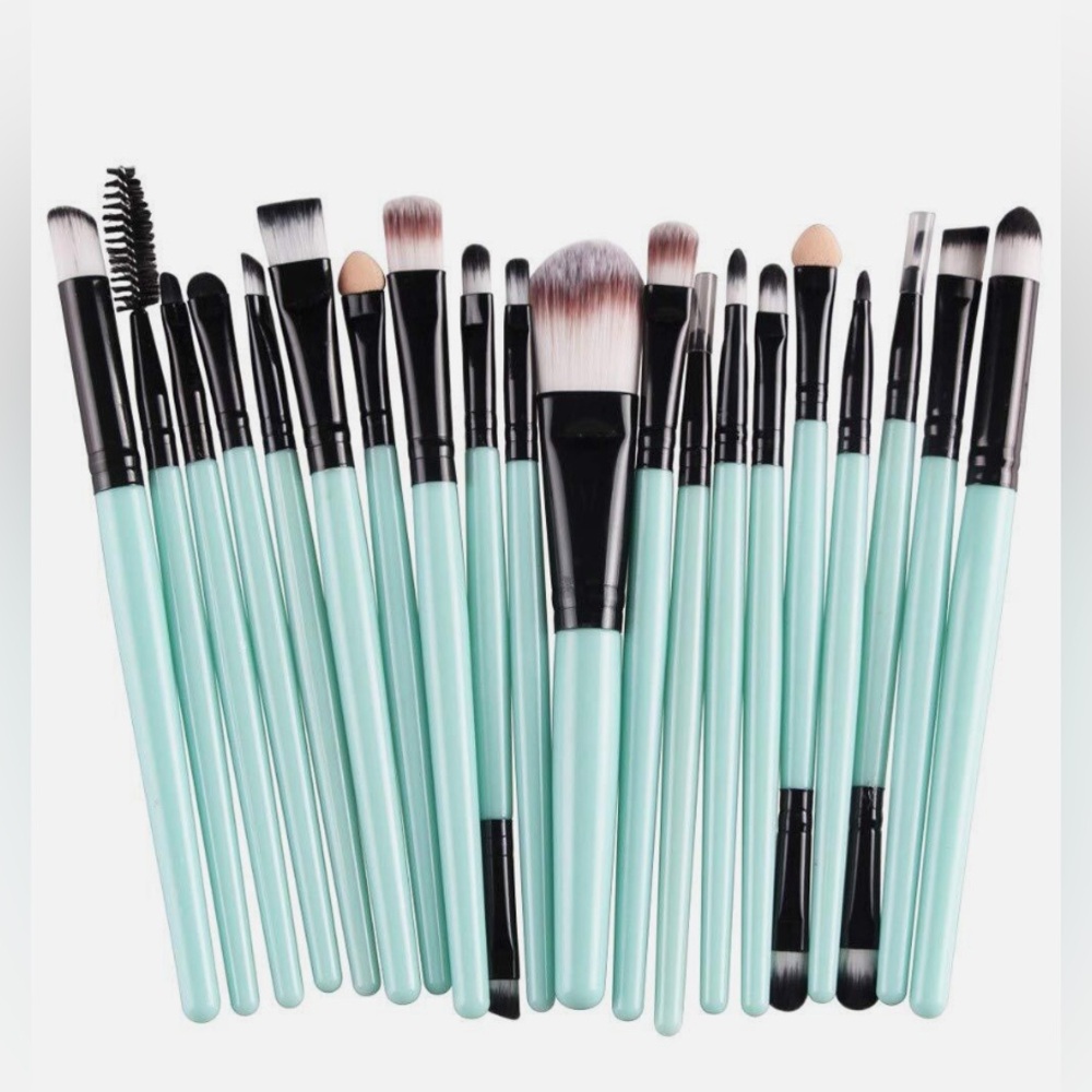 Professional Makeup Brush Set - Mint Green & Black - NEW set of 20